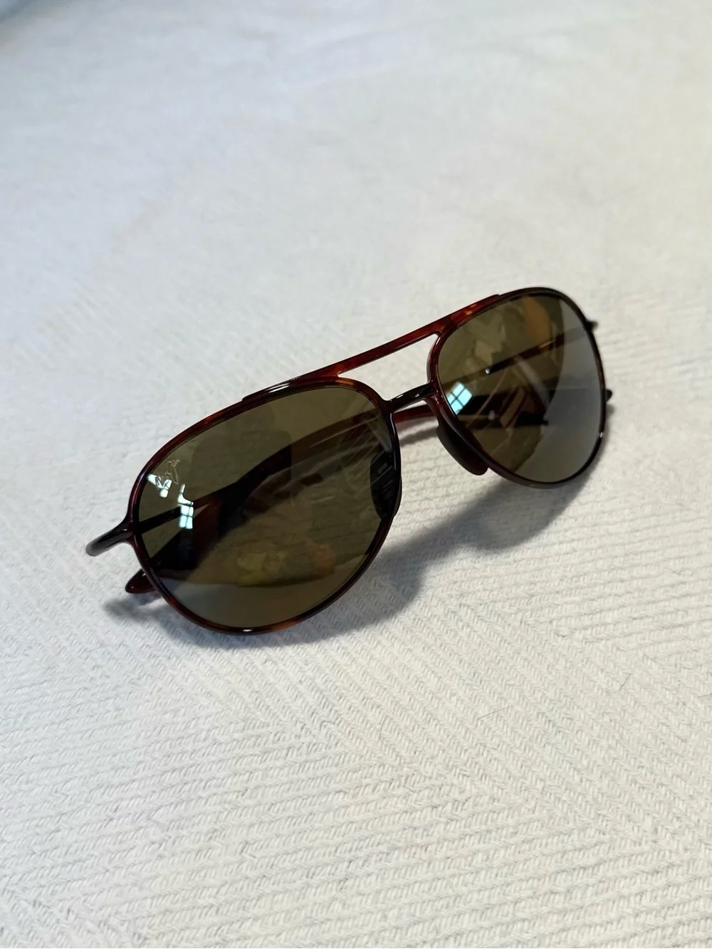 Maui Jim Aviator Tortoise Polarized Sunglasses (Alelele Bridge)